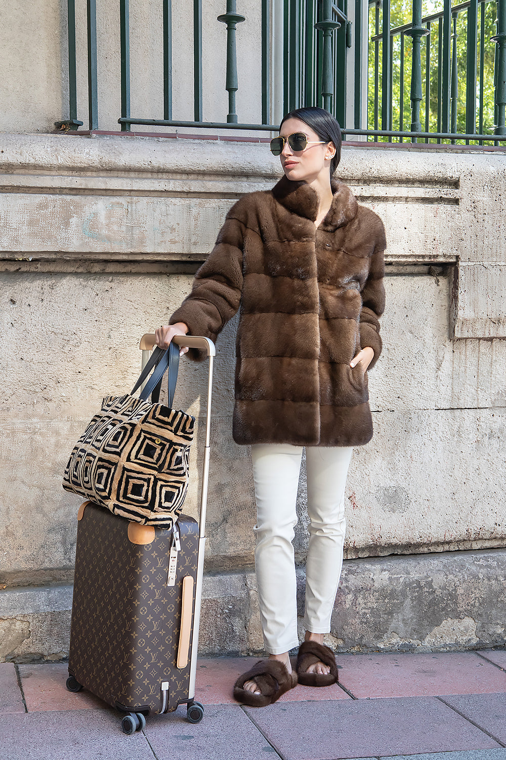 CHAQUETÓN VISÓN MARRÓN