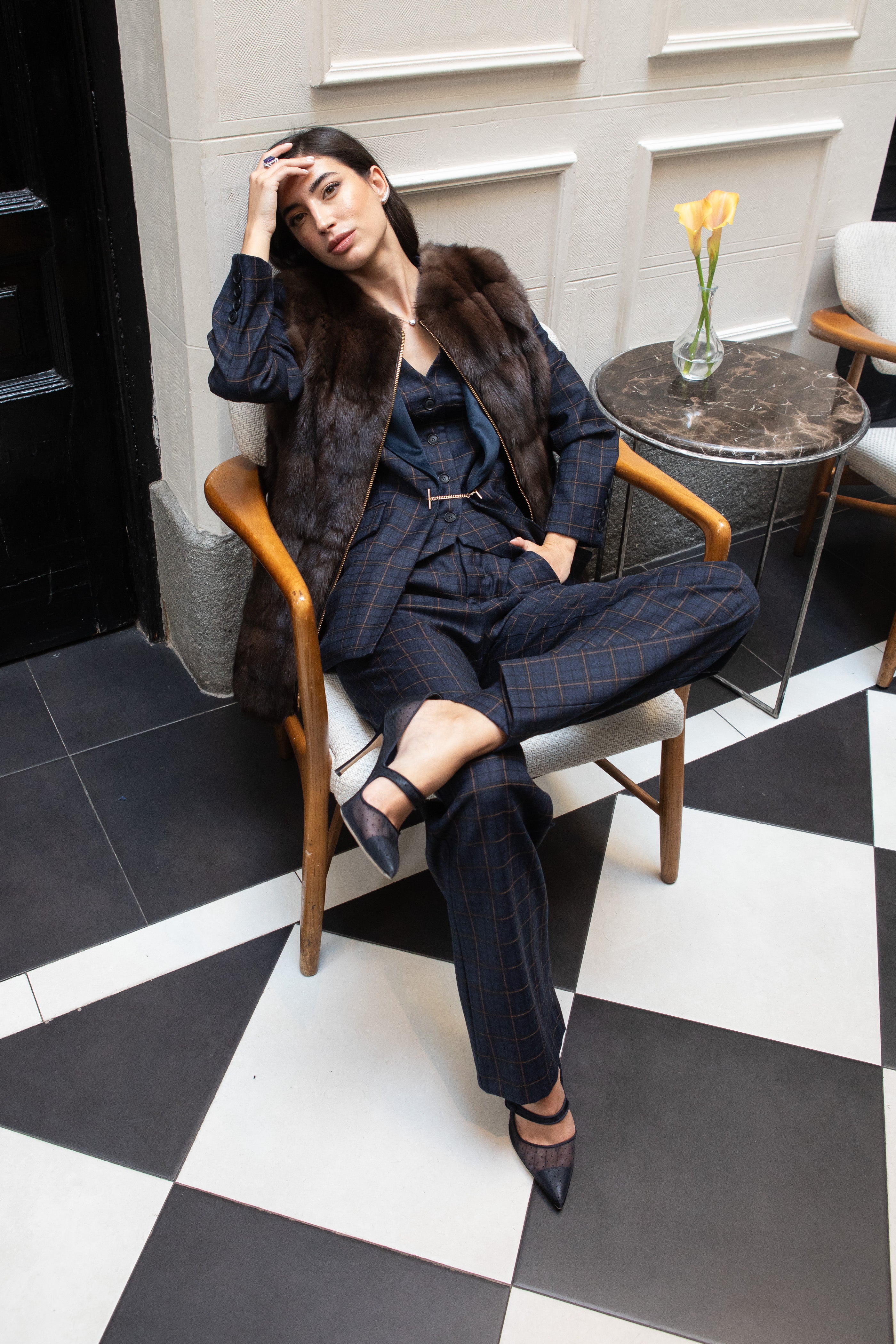 CHALECO MARTAS CIBELINAS MARRÓN