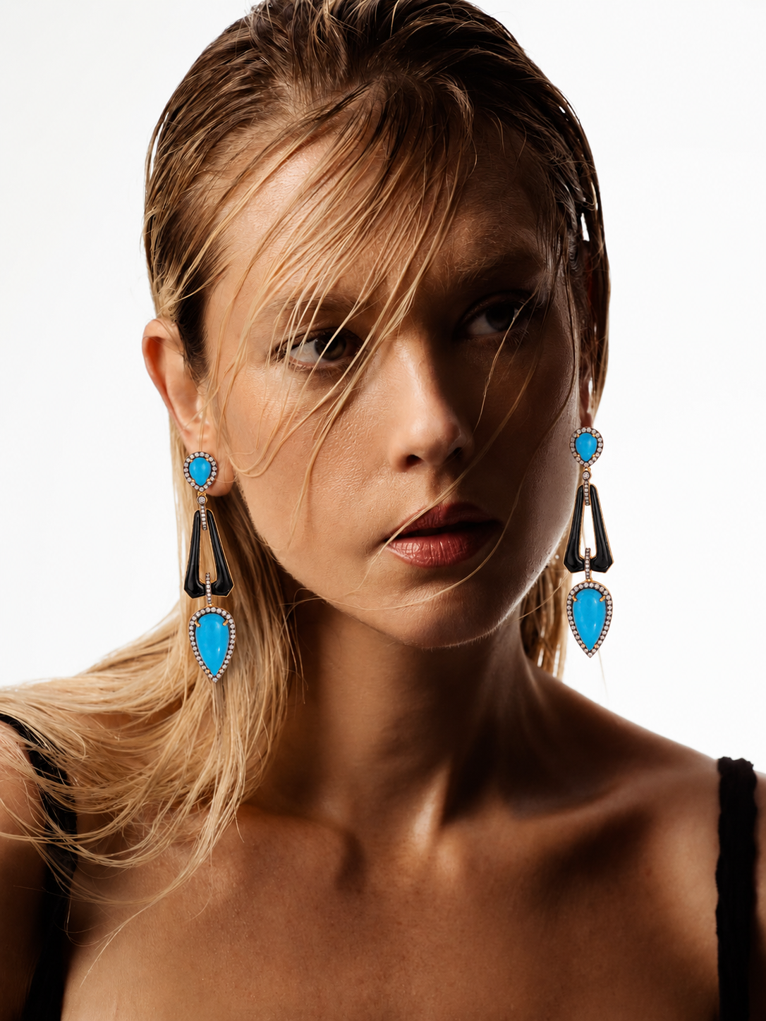 Pendientes de Oro, Diamantes, Turquesas y Ónix