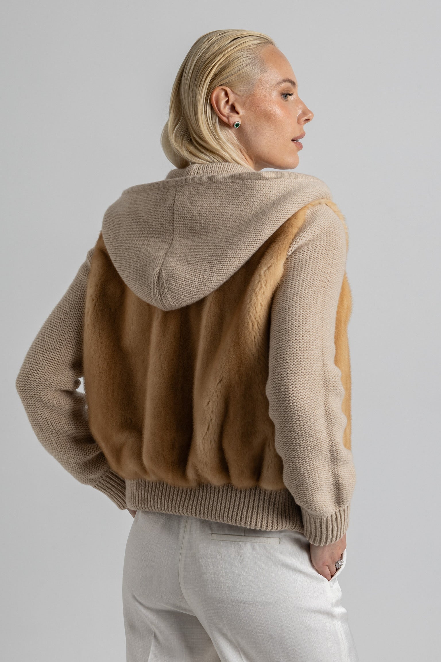 CASHMERE/PARROT PIANA BEIGE COAT WITH MINK COLLAR