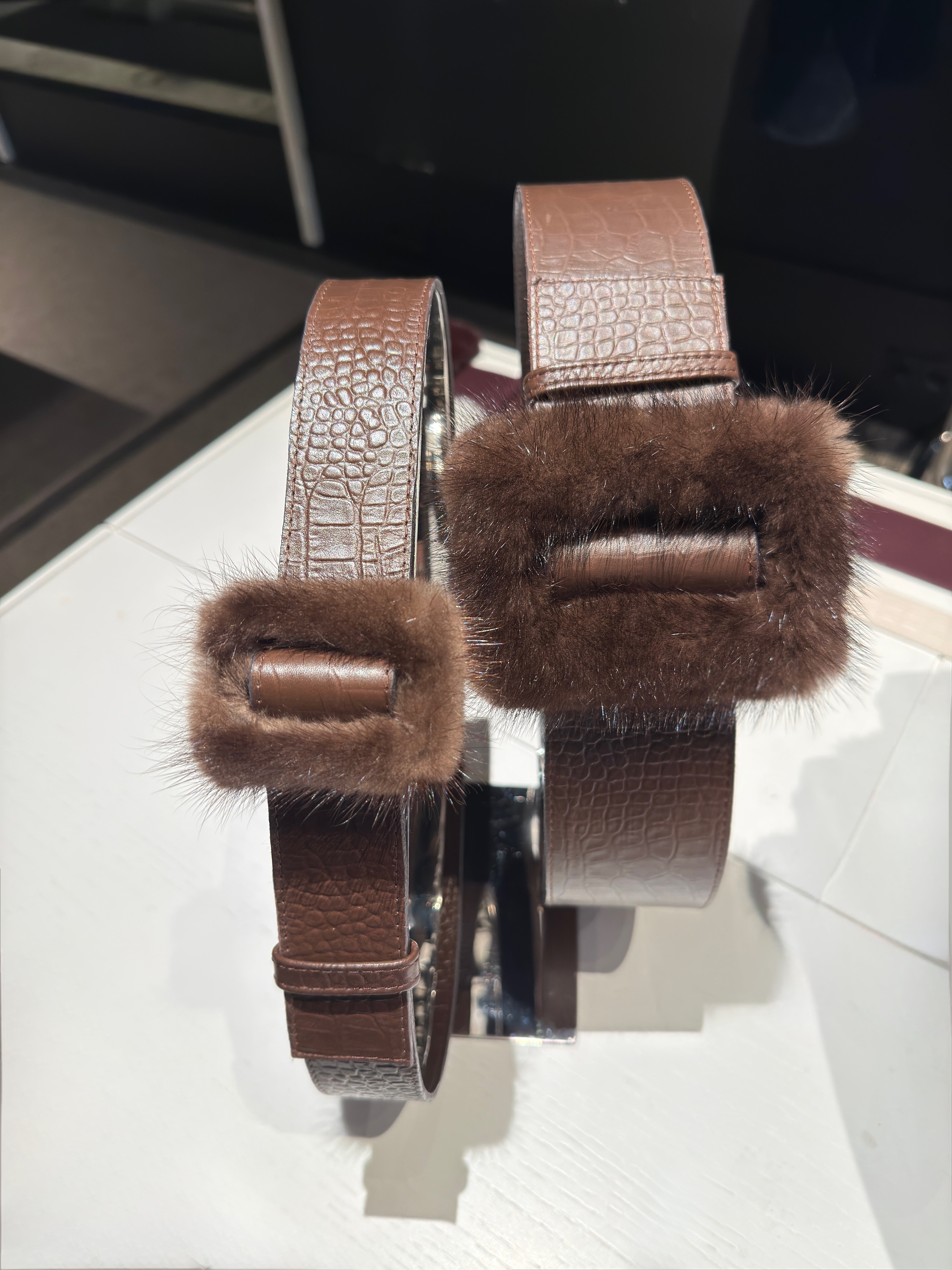 CINTURÓN HEBILLA VISÓN CHOCOLATE