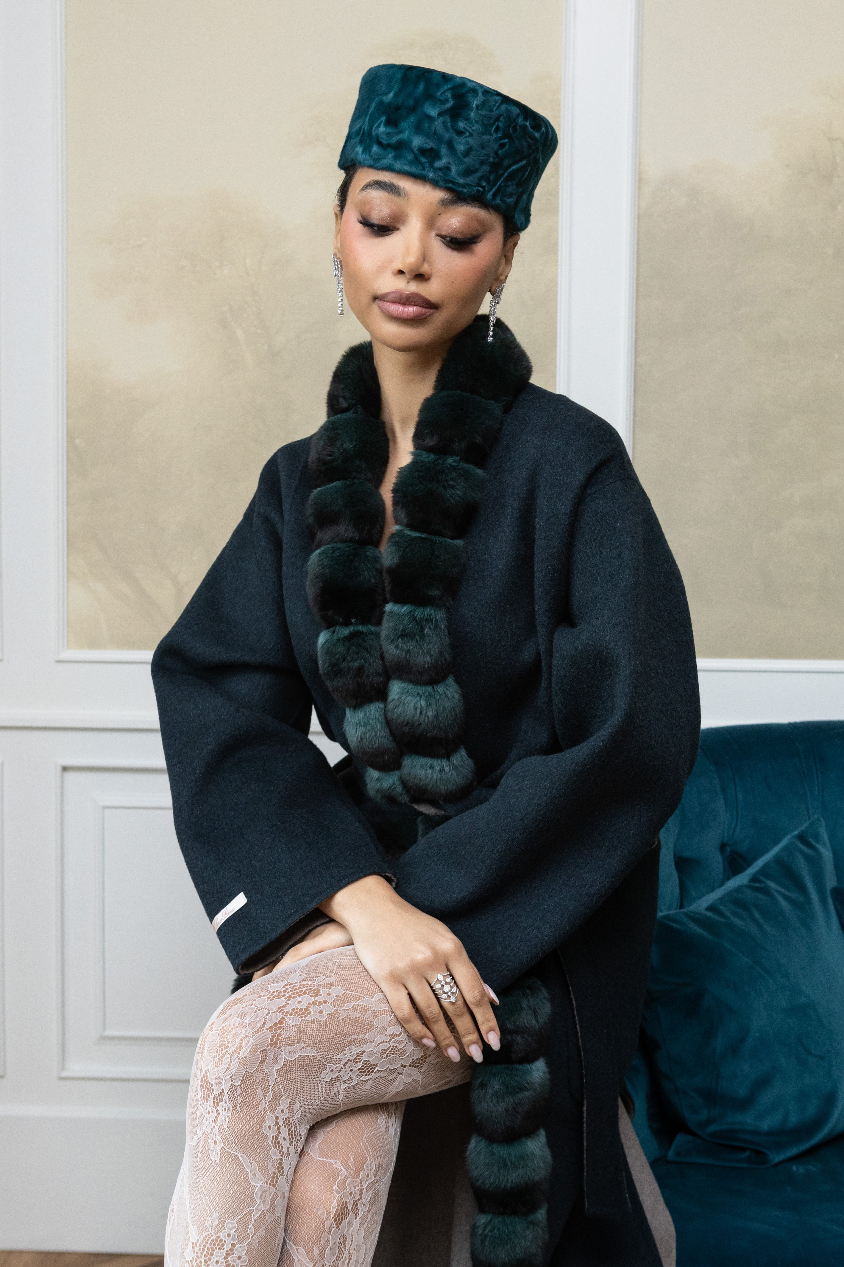 ABRIGO LORO PIANA CASHMERE Y CHINCHILLAS