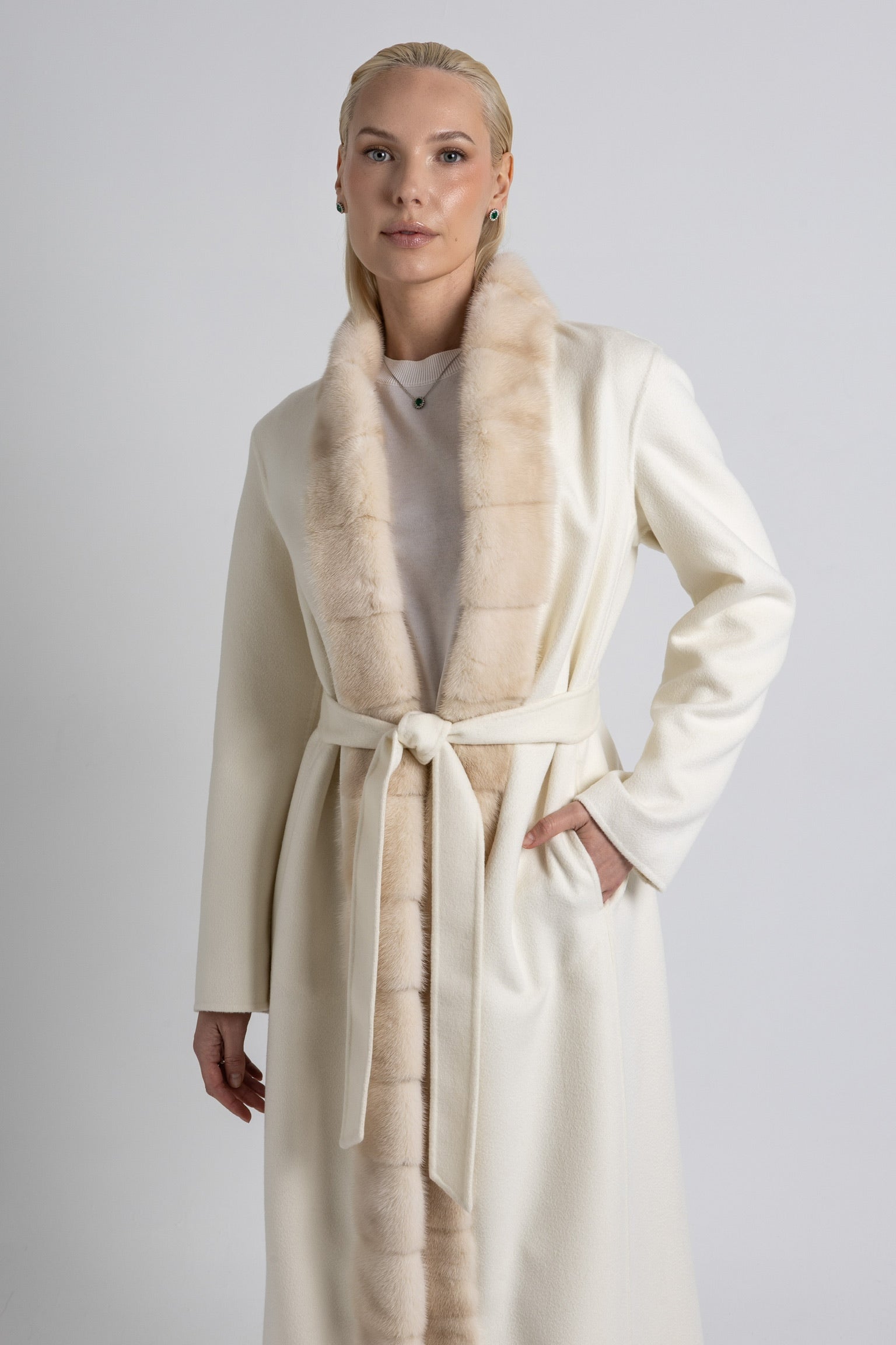 ABRIGO CASHMERE LORO PIANA BLANCO VISÓN