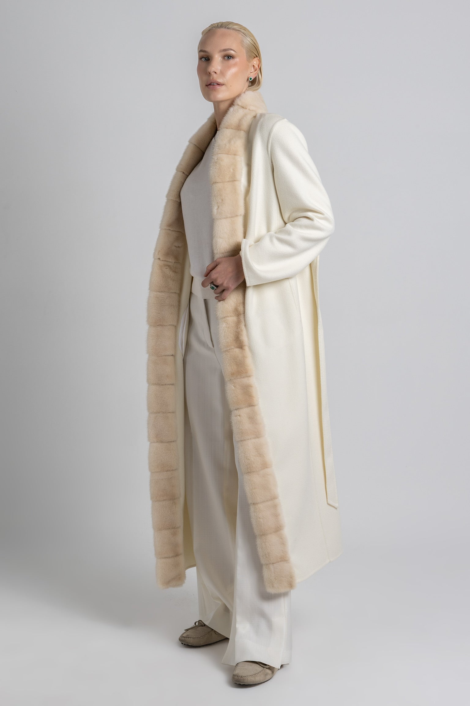 ABRIGO CASHMERE LORO PIANA BLANCO VISÓN