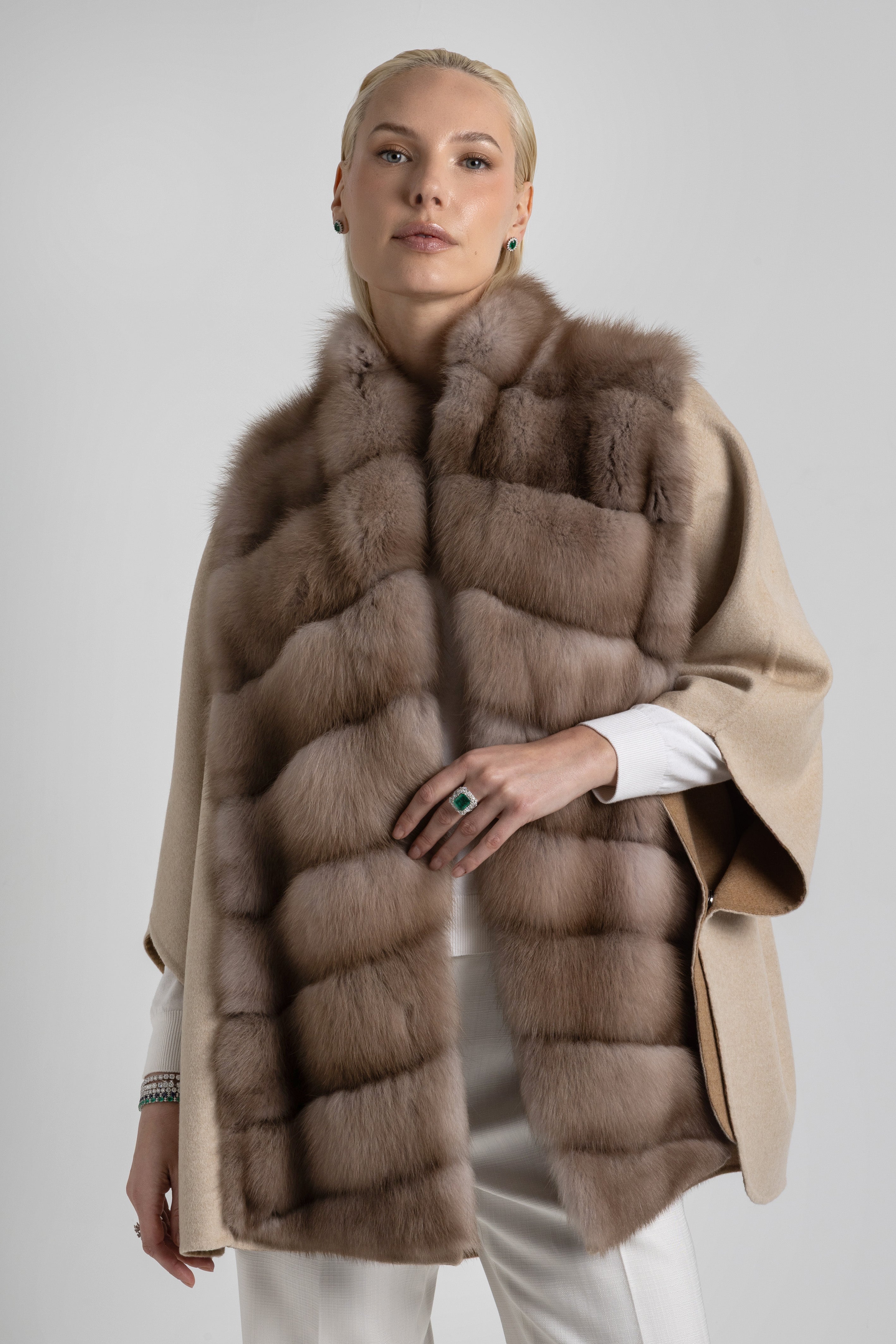 CAPA BEIGE CASHMERE LORO PIANA MARTAS CIBELINAS