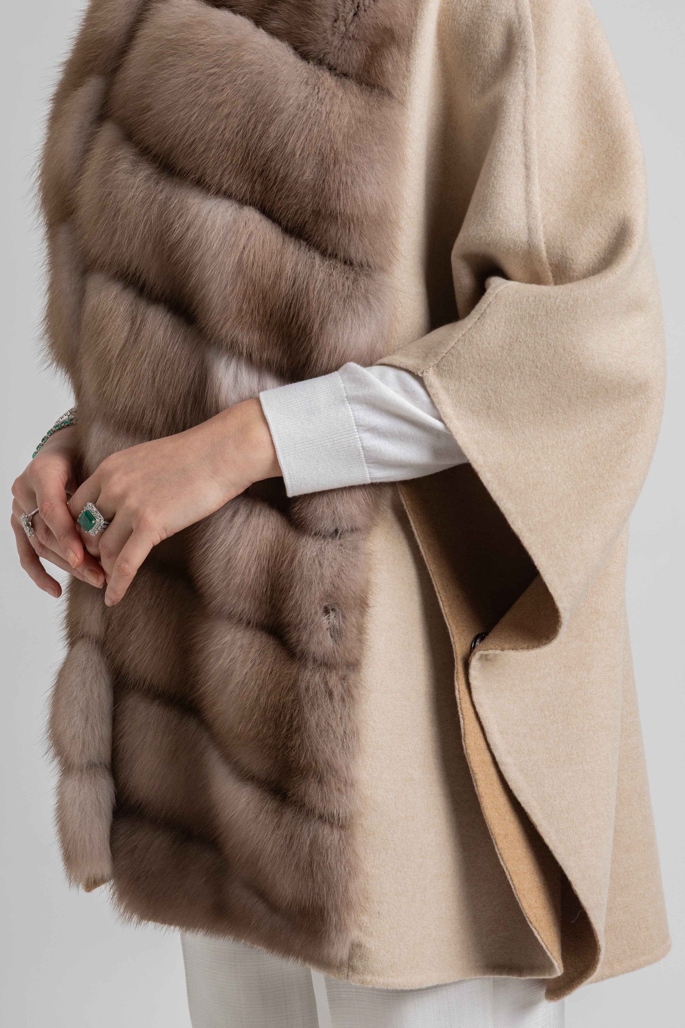 CAPA BEIGE CASHMERE LORO PIANA MARTAS CIBELINAS