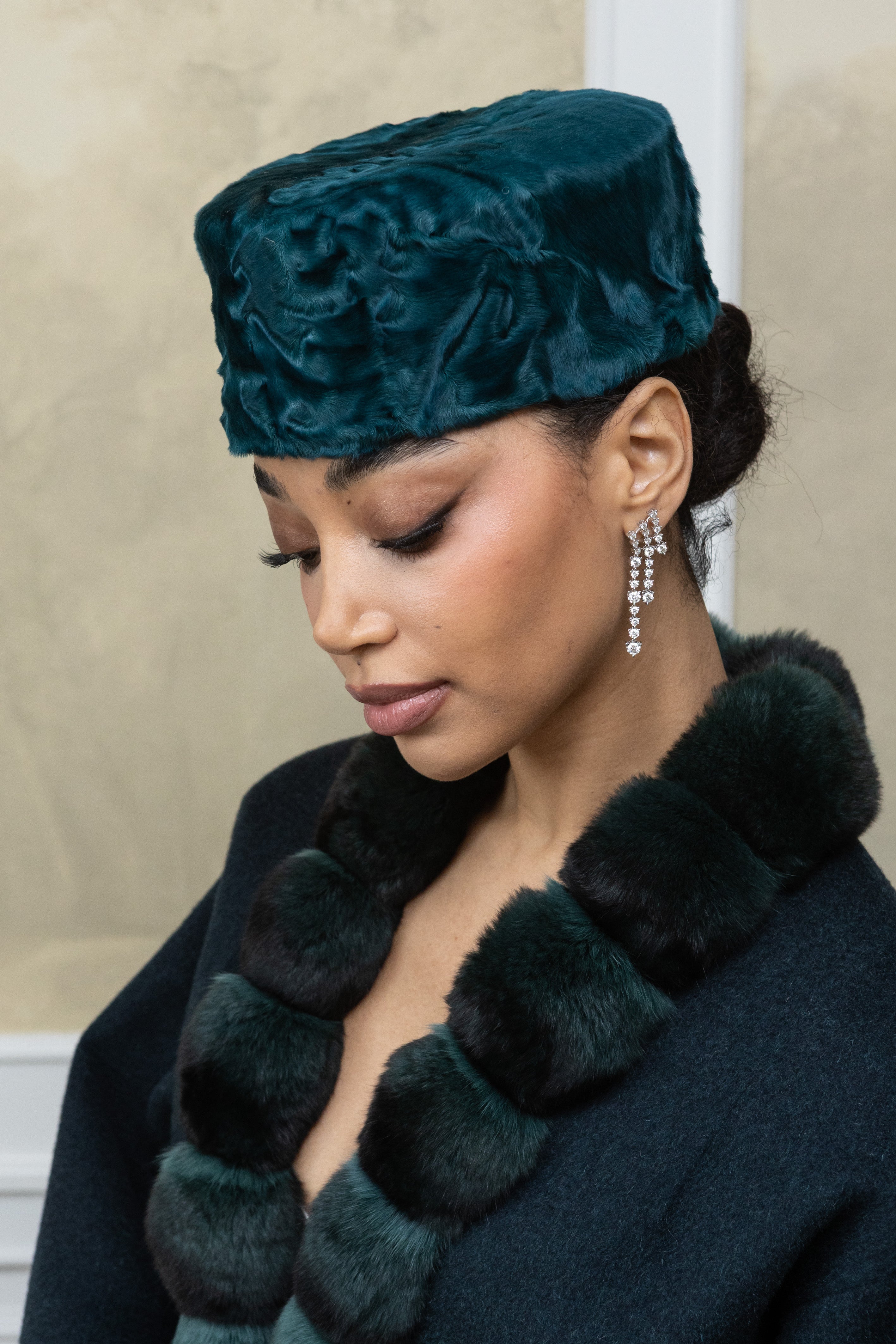 GORRO ASTRACÁN VERDE